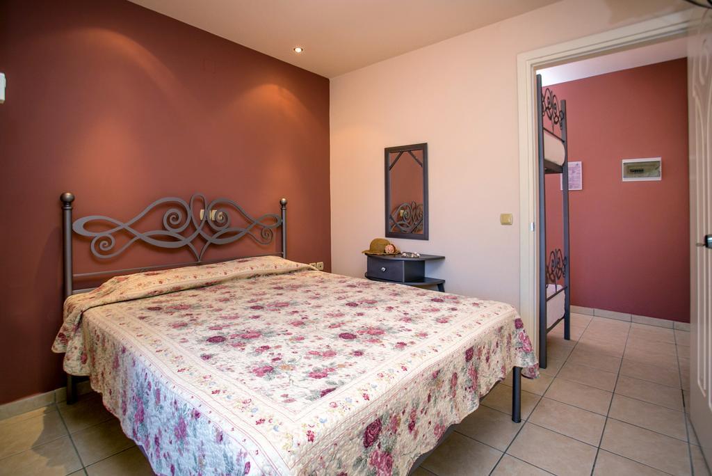 Studios Akrogiali يميناريا الغرفة الصورة