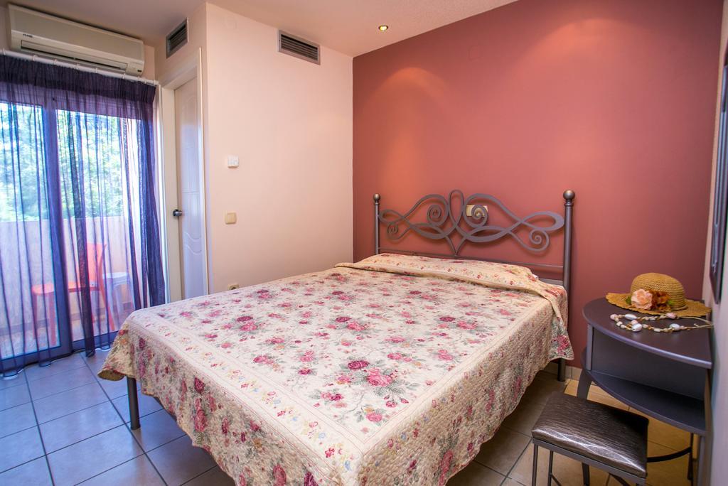 Studios Akrogiali يميناريا الغرفة الصورة